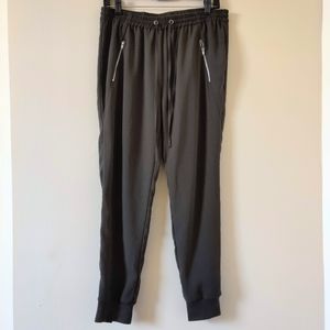 Lightweight Jogger Pants